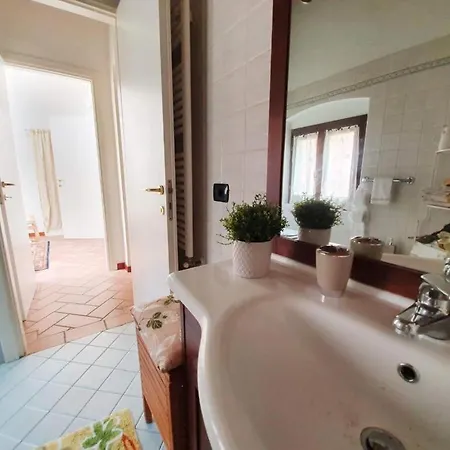 Apartment La Casetta Nel Borgo Degli Agrumi Borgo a Buggiano